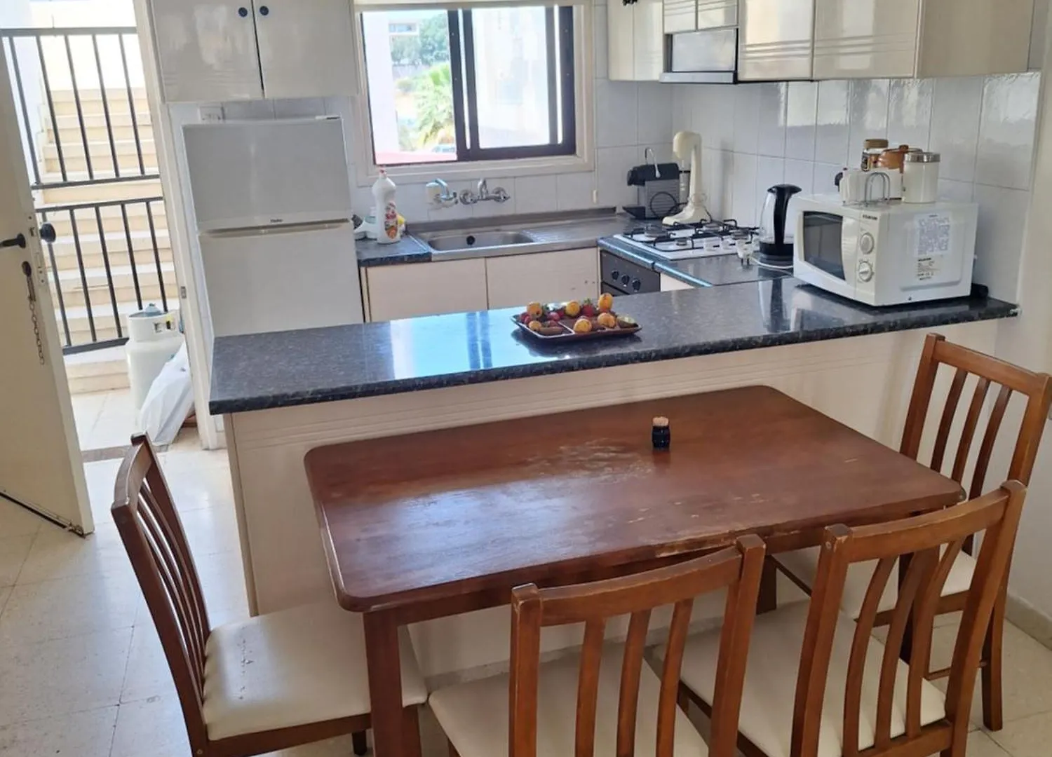 Easy 2 Bedroom Apartment, Makenzi Beach Aglantzia Apartment