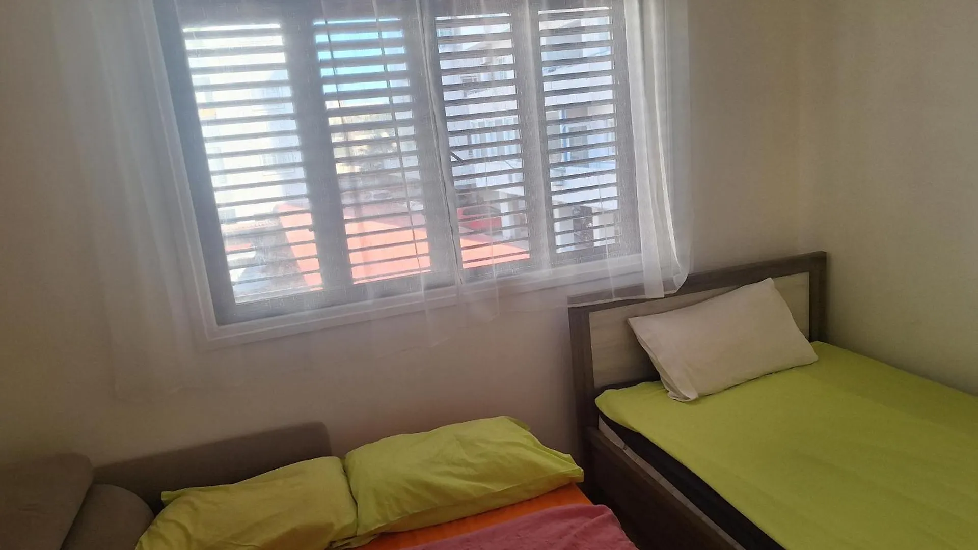 Easy 2 Bedroom Apartment, Makenzi Beach Aglantzia Apartment