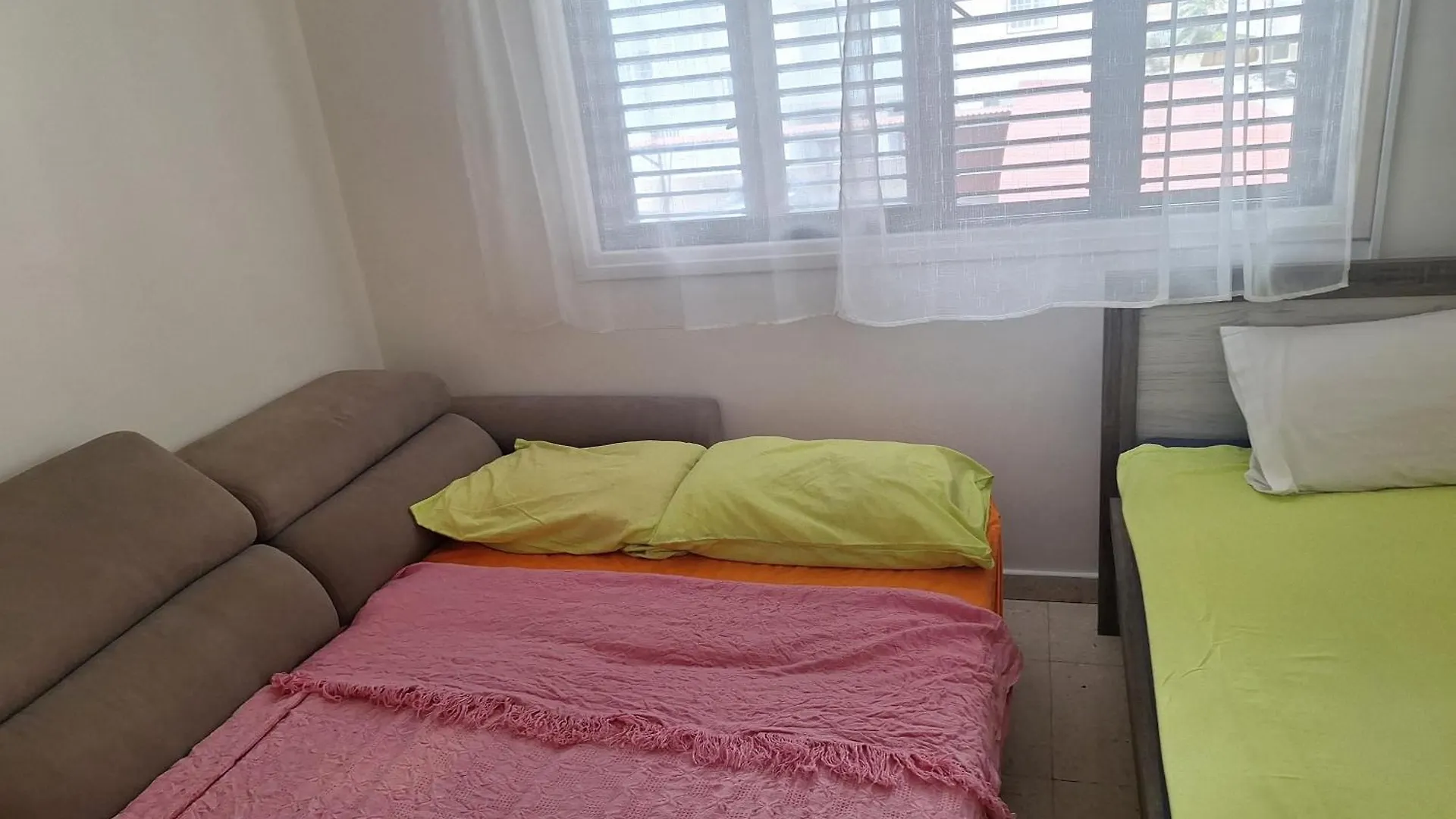 Easy 2 Bedroom Apartment, Makenzi Beach Aglantzia 塞浦路斯